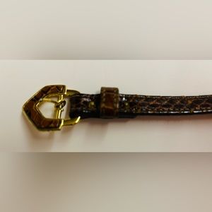 Women’s Calderon Croc Embossed Belt Size Medium 33 1/2” x 1/2” Original Owner